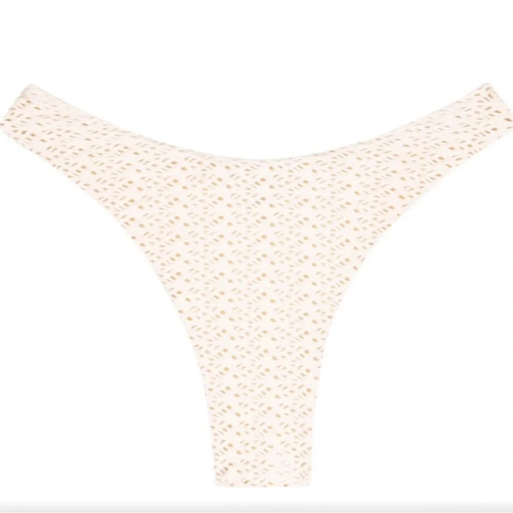 Monday Swimwear Byron Bottom- Ivory Crochet size medium